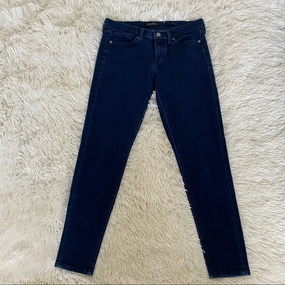 Banana Republic Layla Dark Wash Jeans - Picture 3 of 4